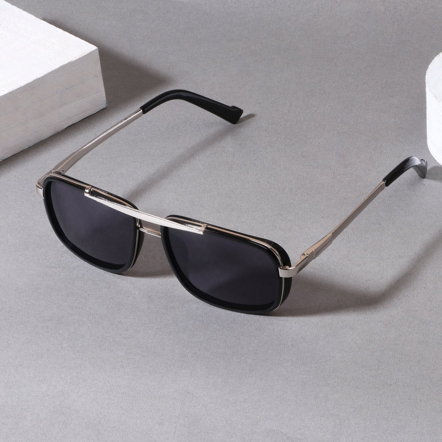 Classy York Silver And Black Edition Rectangular Sunglasses