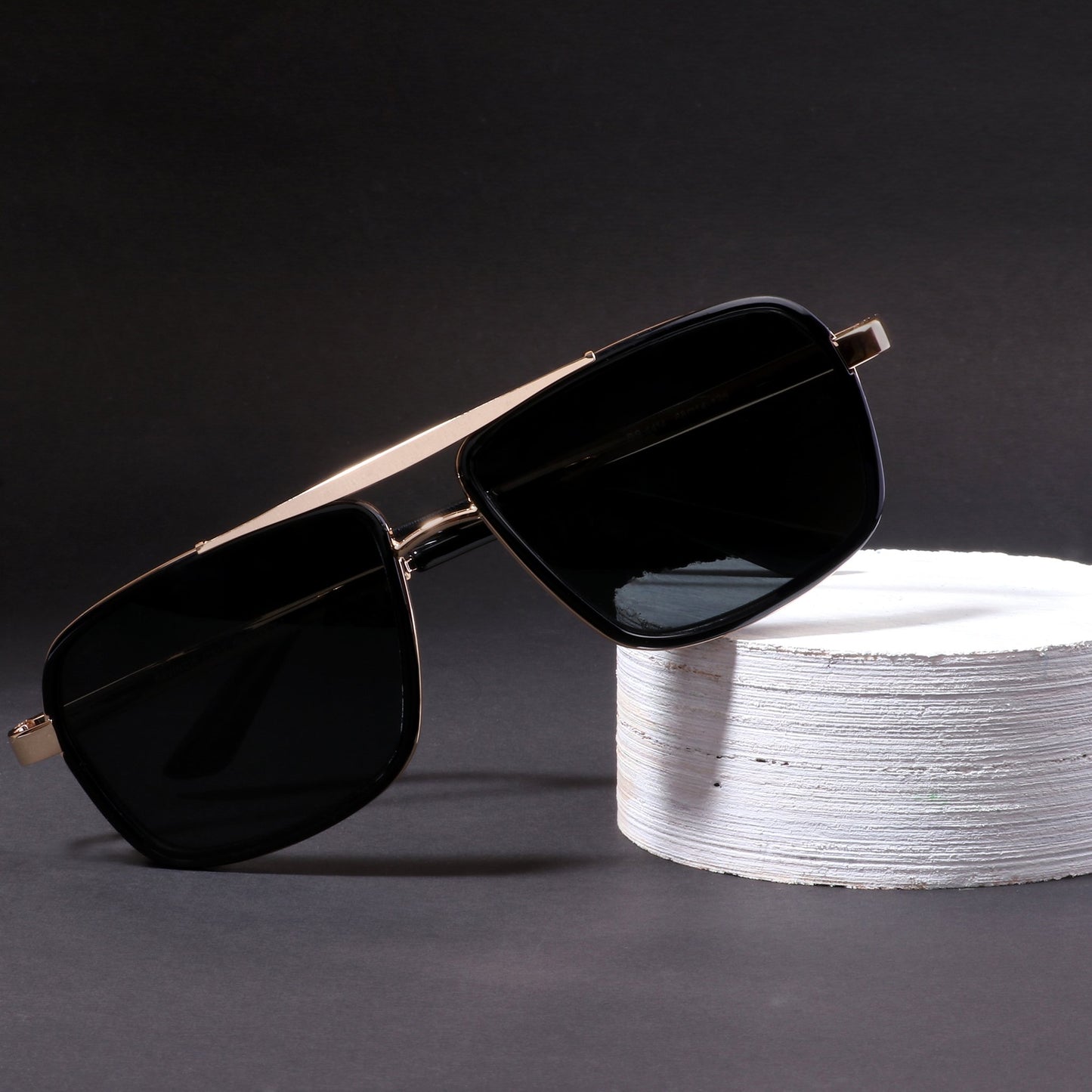 Classy York Gold And Black Edition Rectangular Sunglasses