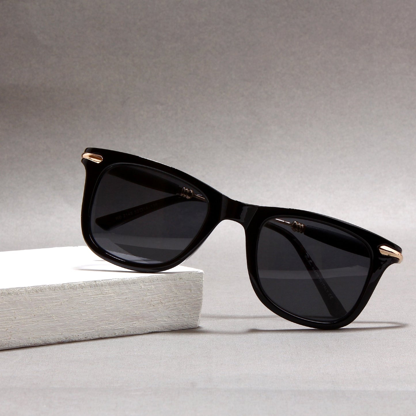 opera Black And black square sunglasses for men and women