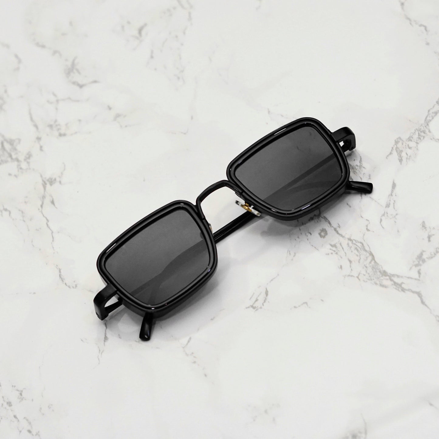 Classy Full Black Retro Square Sunglasses